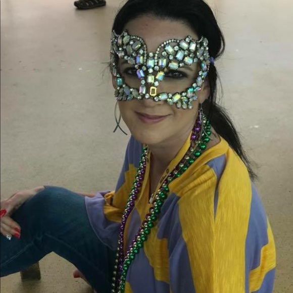 Meet your Posher, Sherry - Picture 2 of 2